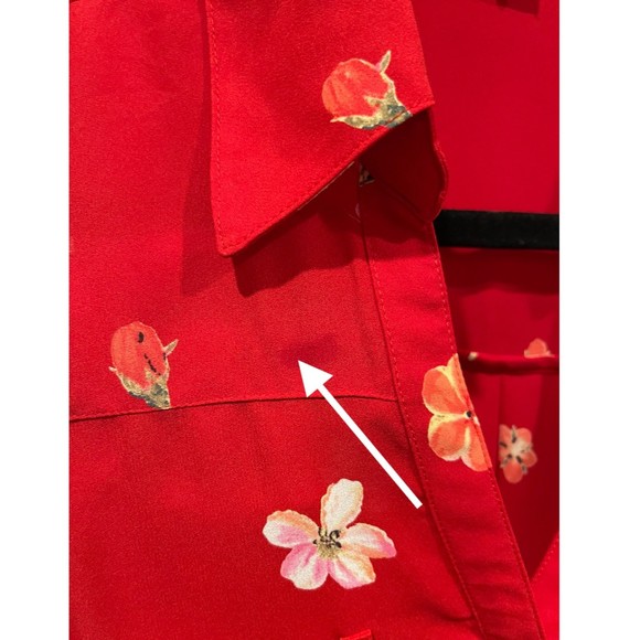 EXPRESS Floral Button Down Sleeveless Red Shirt - Picture 4 of 4